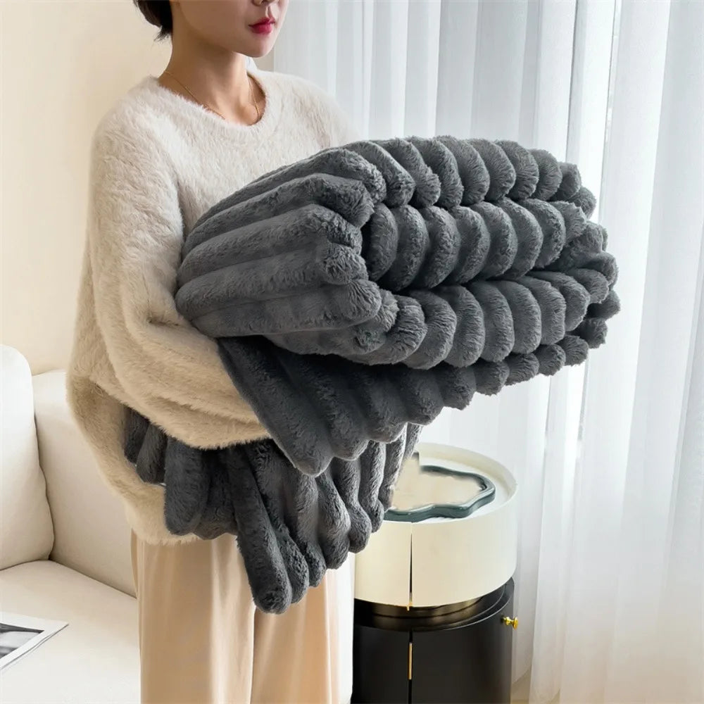 New Double Sided Warm Blanket Warm Breathable Throw Blanket Skin-Friendly Solid Color Striped Blankets