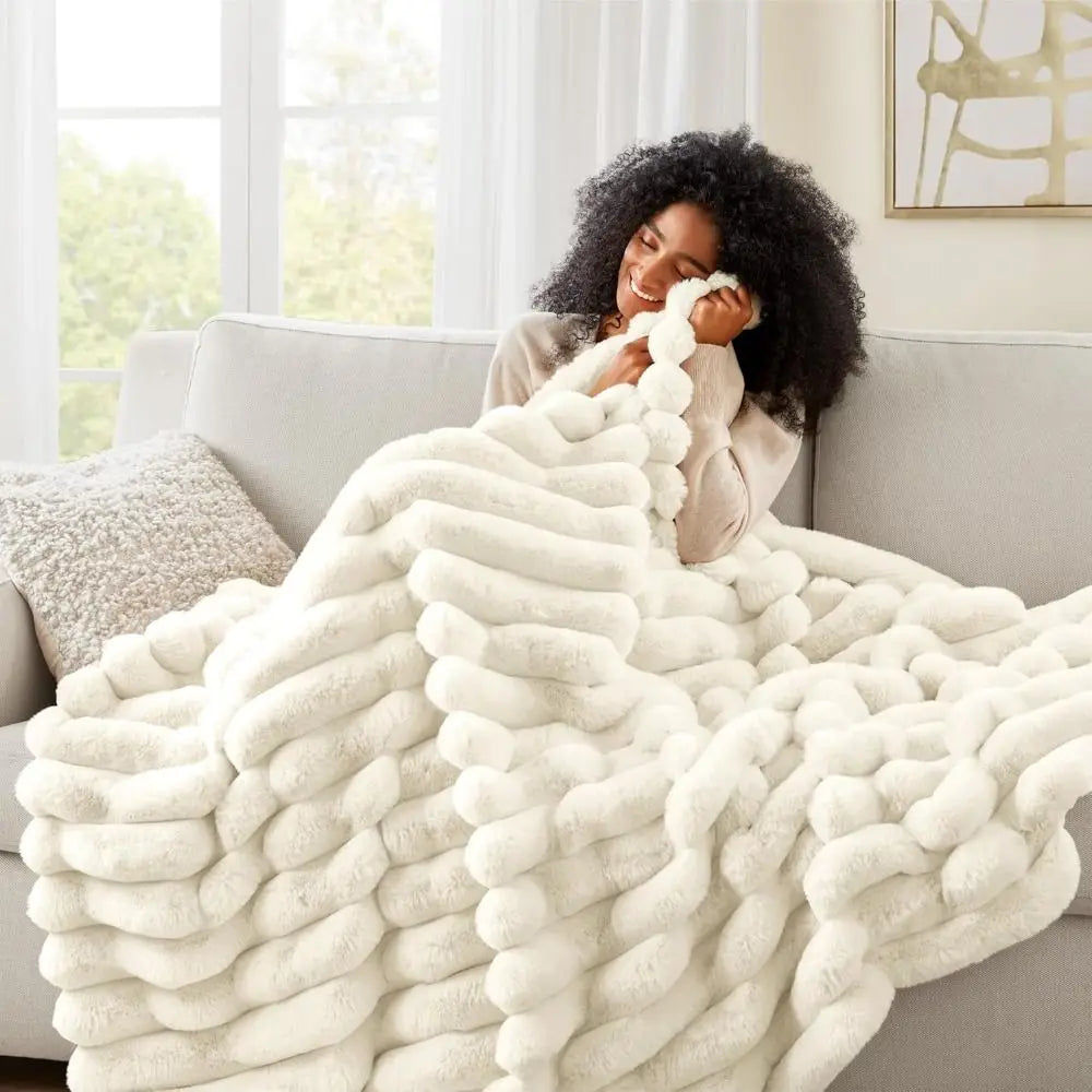 New Double Sided Warm Blanket Warm Breathable Throw Blanket Skin-Friendly Solid Color Striped Blankets